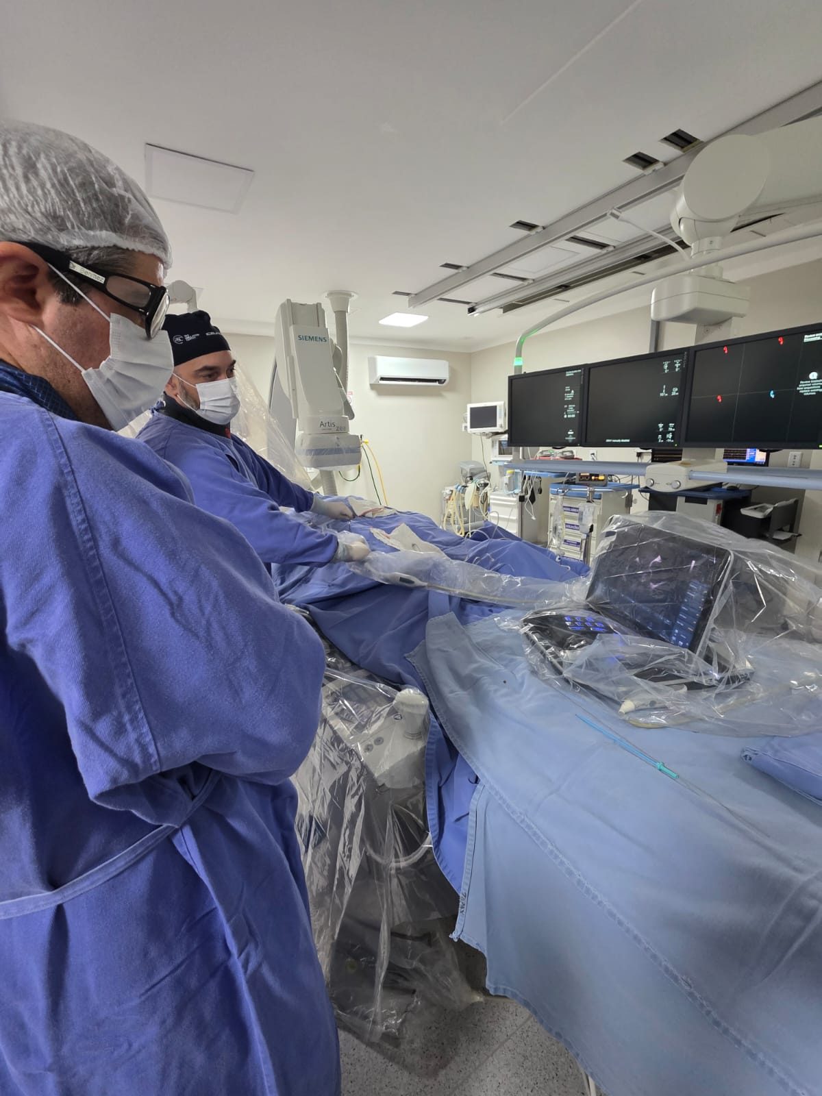 Imagem intravascular na prática - Dr. Luiz Benittez, cardiologista intervencionista em Rondônia